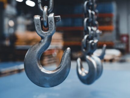 view-lifting-hook-industrial-warehouse-min